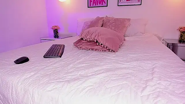camilaa7's Live XXX Chat