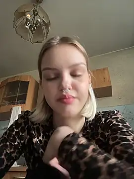צ'אט XXX בשידור חי של AshleyMur