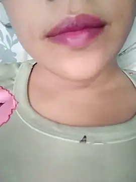 Živý XXX chat Anki-doll