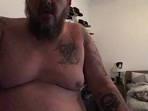TatooedBearn Live XXX chat