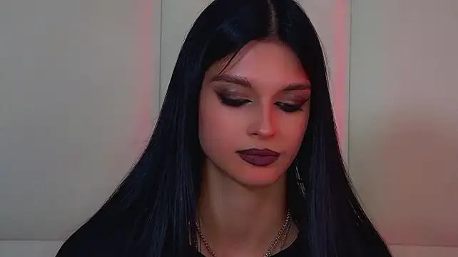 BeverlyMost Adlı Modelin Canlı XXX Sohbeti