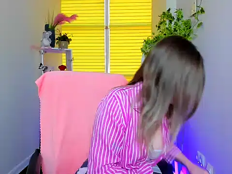 Mila-moon Chat XXX in diretta