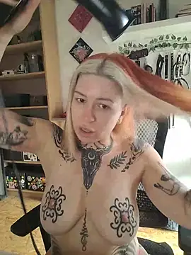 Živý XXX chat divine_eve