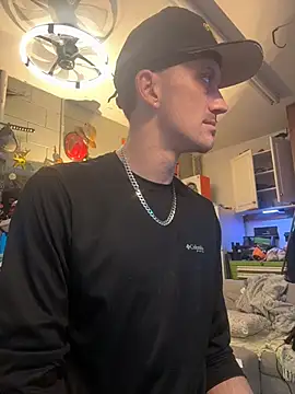 צ'אט XXX בשידור חי של Twist_N_Tease