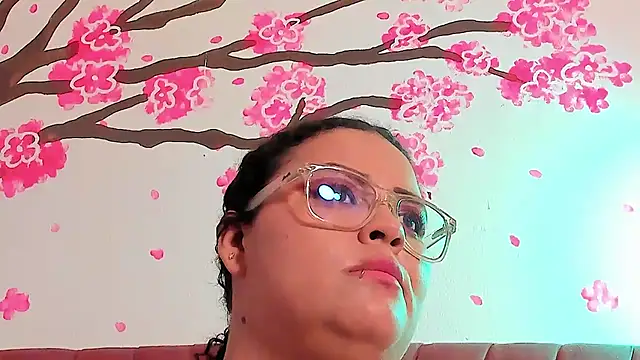 MelannieSimons live XXX chat