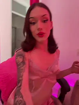 Baby_luxury élő XXX-chatje