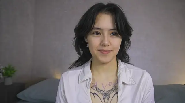 ElinorMurty's Live XXX Chat
