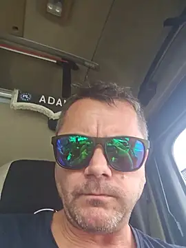 adas-n Live XXX chat
