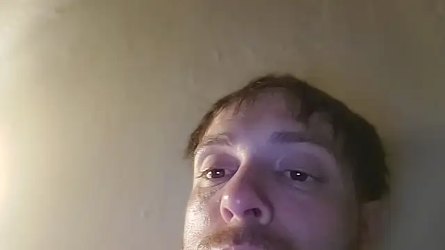 הופעת וובקאם של mikeybwchoe