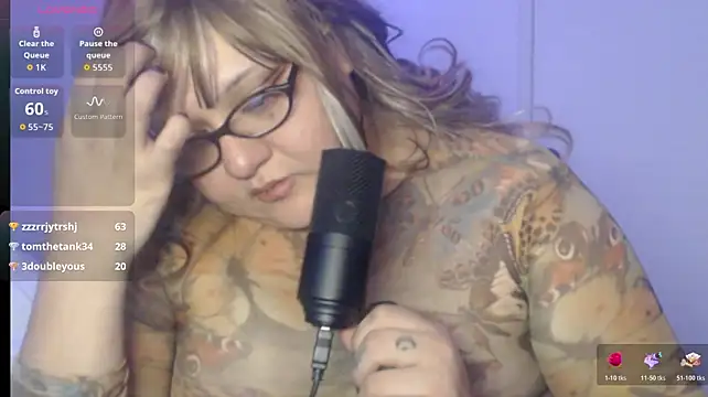 Živý XXX chat MaevenNectar