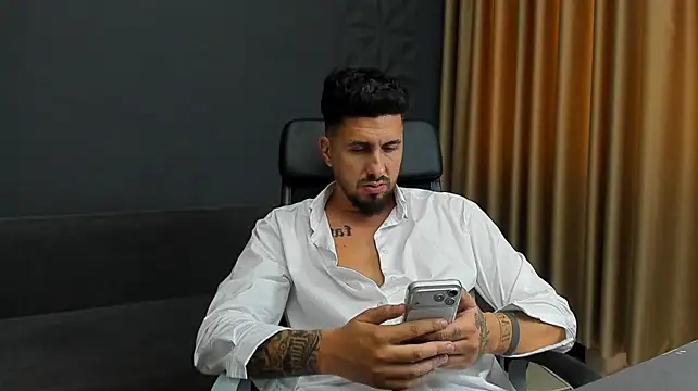 LoganStroud – Naživo XXX chat