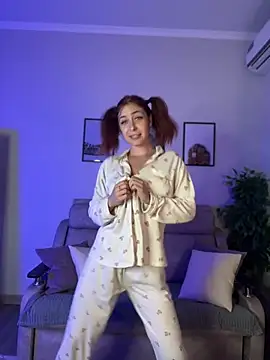 دردشة LynaFrost الجنسية المباشرة