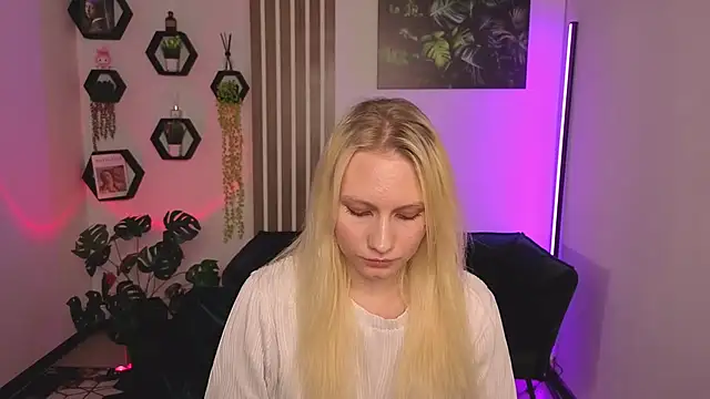 ElodieRenaud's Live XXX Chat