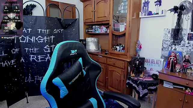 sakaexxx Chat XXX live