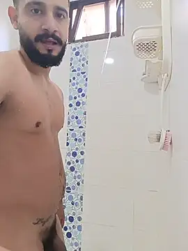 BadboyX333 – Naživo XXX chat