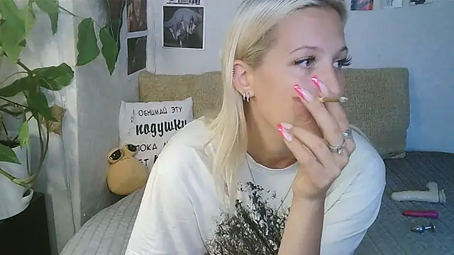 -GoldenGirl- Live XXX-chat