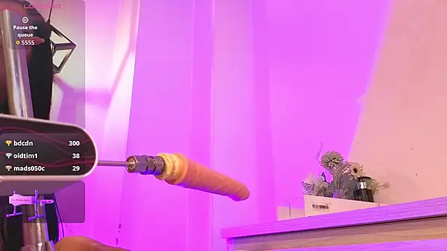 Czat XXX na żywo – Pretty_Johnson_