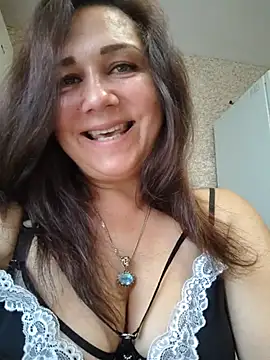 Susan8421's Live XXX Chat