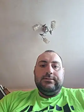 StrictBobby: απευθείας συνομιλία ΧΧΧ