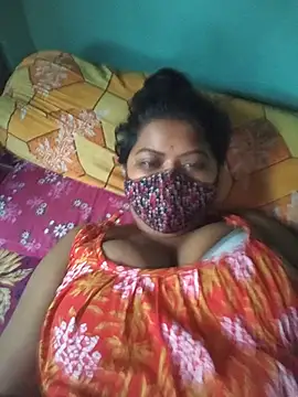 priya_bindass 现场XXX聊天