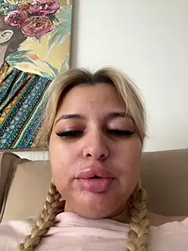AllysonK live XXX chat