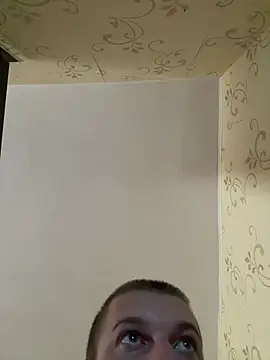 צ'אט XXX בשידור חי של gysta_33