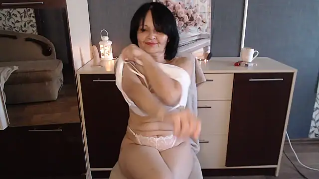 AmoraLuv's Live XXX Chat