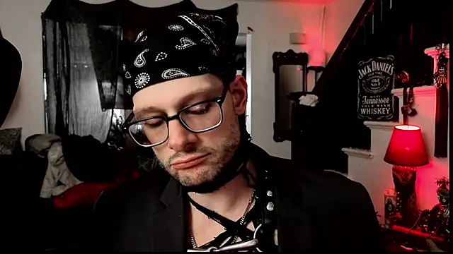 MasterDaddyCool's Live XXX Chat