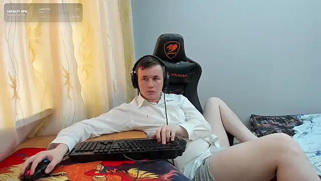iliaskrislove Adlı Modelin Canlı XXX Sohbeti