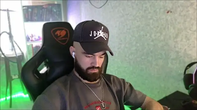 Chatroom XXX en direct de _Serious_Man