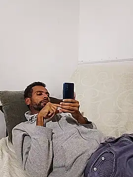 BlackAlphaPrime's Live XXX Chat