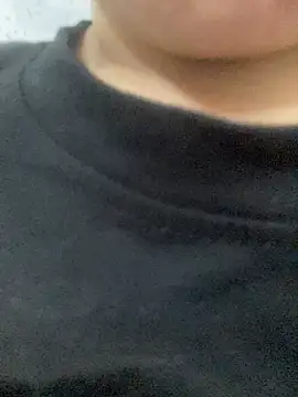 צ'אט XXX בשידור חי של Exclusive_Girll