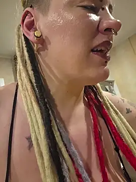 PinkTheHawk's Live XXX Chat