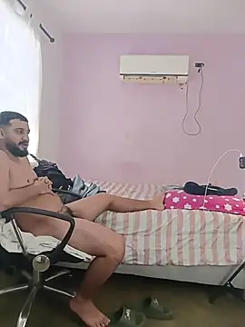 BadboyX333 élő XXX-chatje