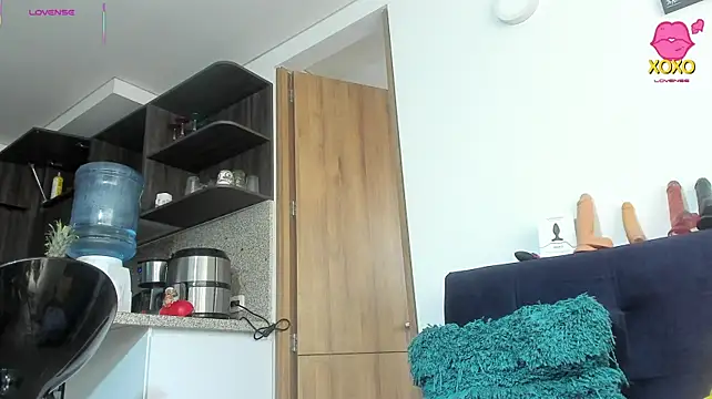 Bessie32's Live XXX Chat