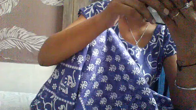 shalini_fire's Live XXX Chat