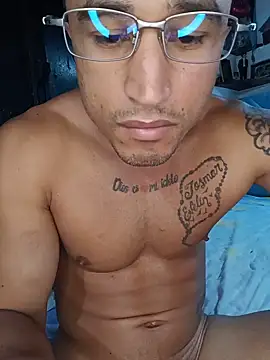 XXX chat uživo modela Fitneehot