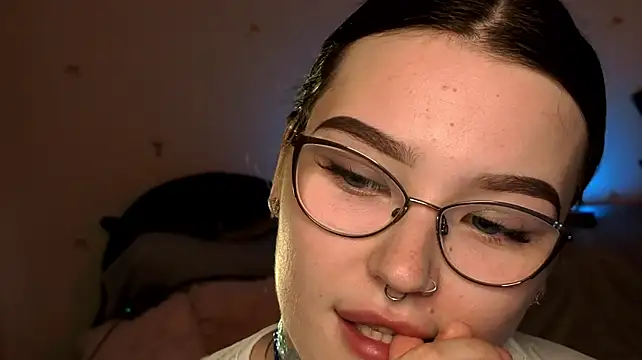 milliedoll Adlı Modelin Canlı XXX Sohbeti