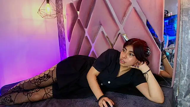 _Angel_dustt Chat XXX live