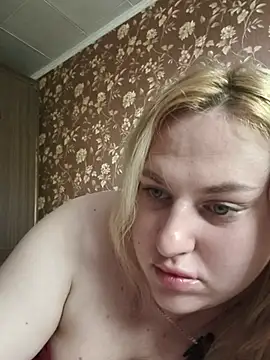 Chatroom XXX en direct de LianaJu