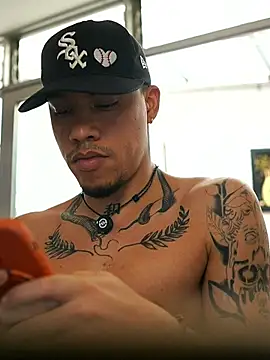XXX chat uživo modela AlphaMasterXxx