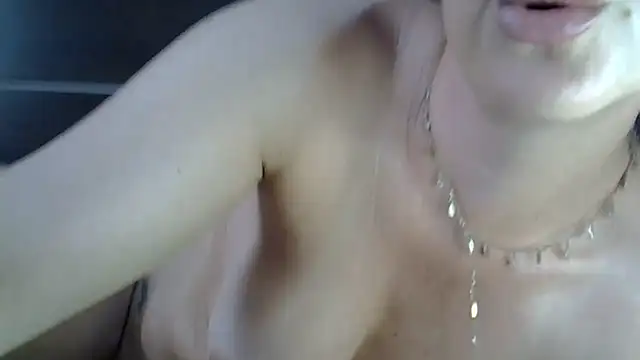 Show de MonaraBR na webcam