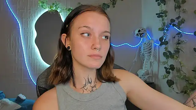 Elastikisss' Live XXX Chat