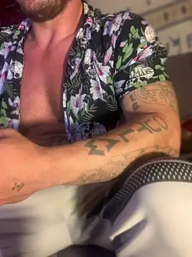 Ldnick69 现场XXX聊天