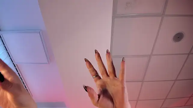 Lucy_Grayyy's Live XXX Chat
