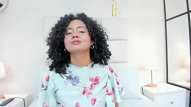 Kiraspelln Live XXX chat