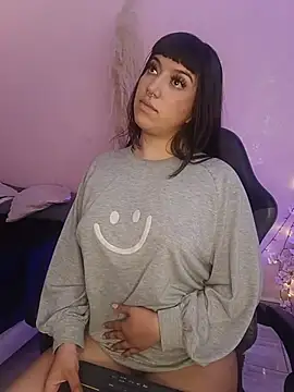 Emily_Roussee – Naživo XXX chat