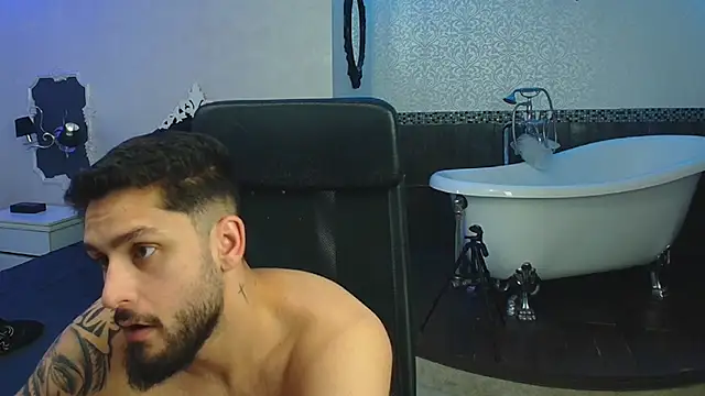 TroyWadee Live XXX-chat