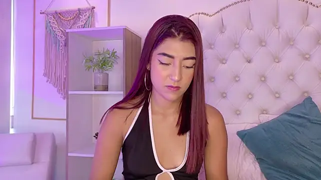 AriaStonne's Live XXX Chat