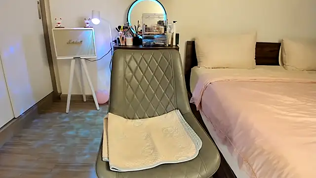JangMiHee Adlı Modelin Canlı XXX Sohbeti